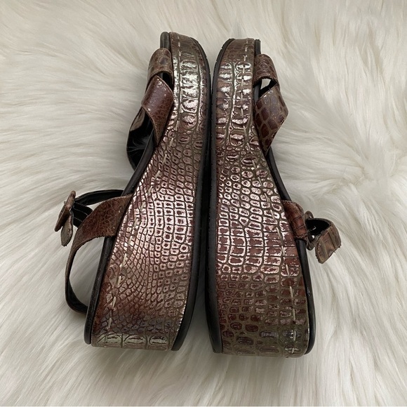 Donald J Pliner Women's platform heel Brown Sandal Size 9 Made in Italy - Picture 9 of 10